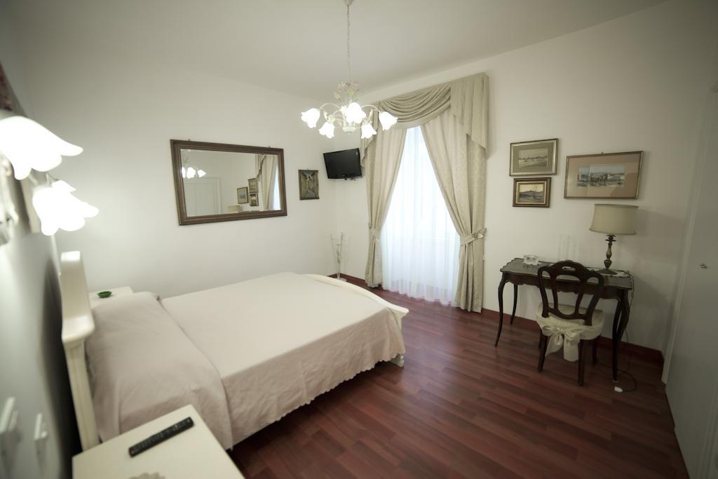Suite Argentina ローマ 部屋 写真